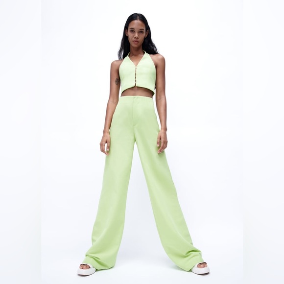 Zara LINEN BLEND HALTER VEST LIGHT GREEN - Picture 1 of 1